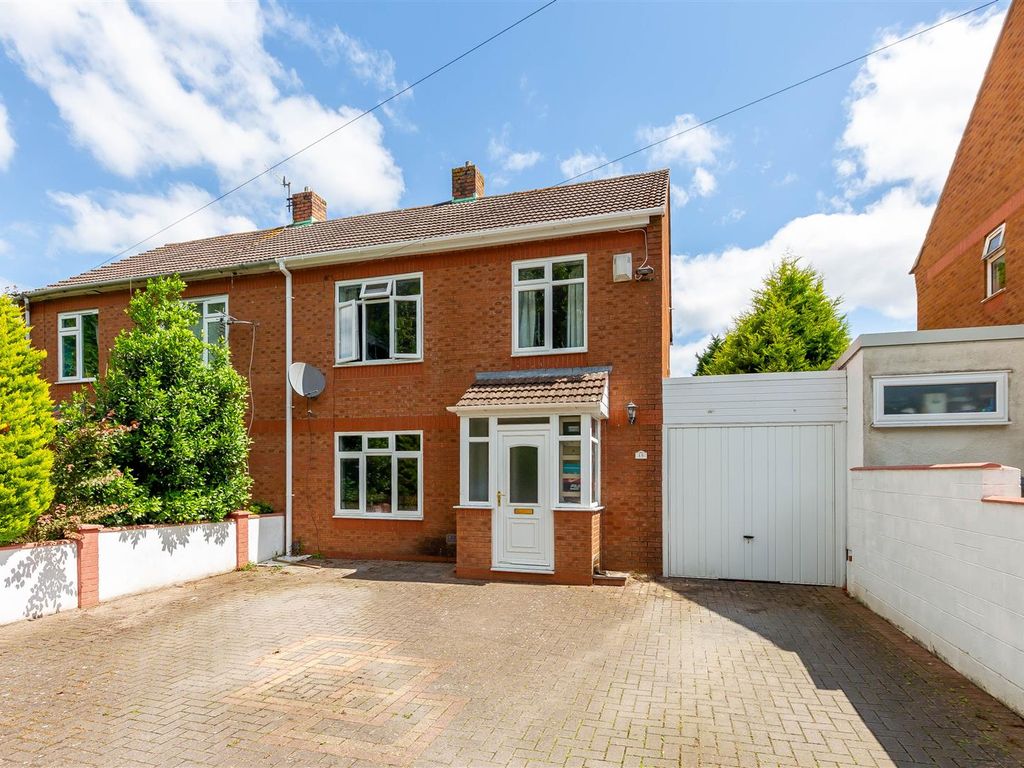 3 bed semidetached house for sale in Clavell Road, Henbury, Bristol