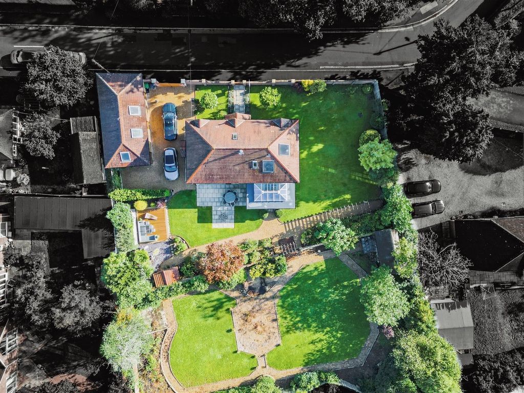 4 bed detached house for sale in Beacon Road, West End, Southampton