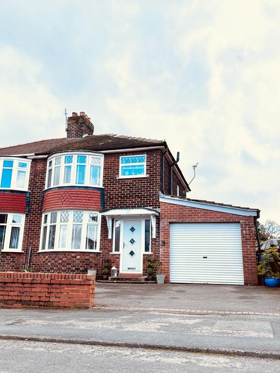 3 bed semidetached house for sale in Braemar Avenue, Rudheath