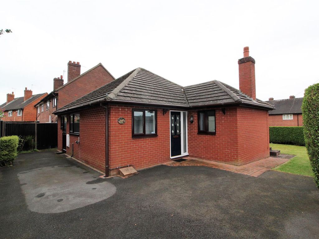 2 bed detached bungalow for sale in Laburnum Drive, Oswestry SY11 Zoopla