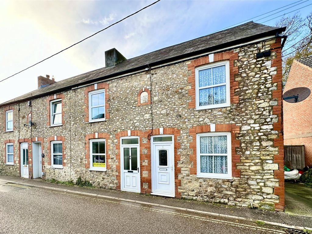 2 bed terraced house for sale in Albert Terrace, North Street