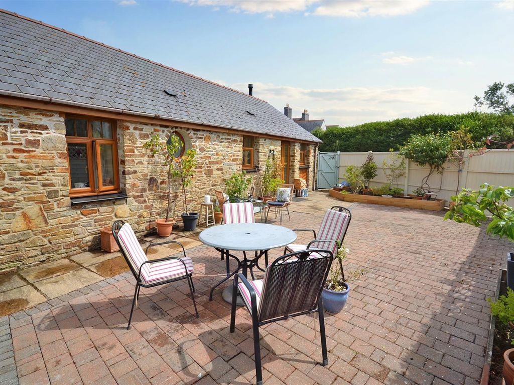 2 bed barn conversion for sale in Lower Freystrop, Haverfordwest SA62