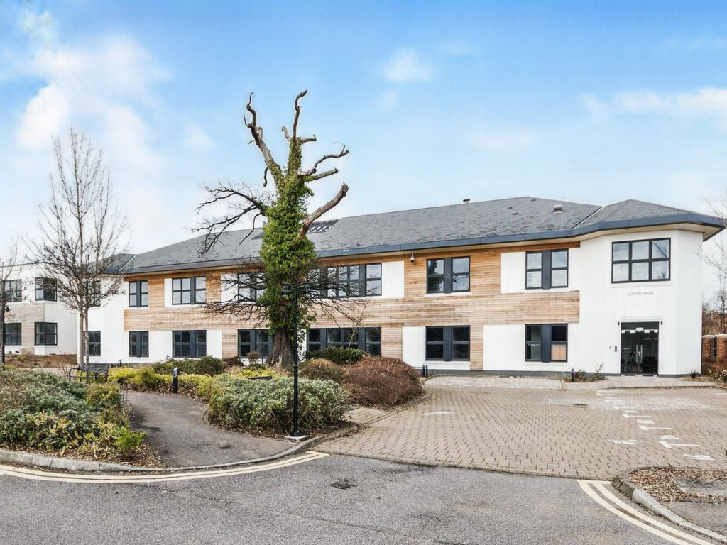 2 bed flat to rent in Clifton House, Brants Bridge, Bracknell RG12 Zoopla