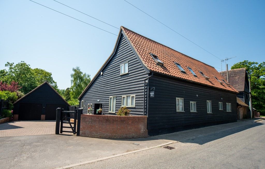 4 bed barn conversion for sale in Gislingham Road, Finningham
