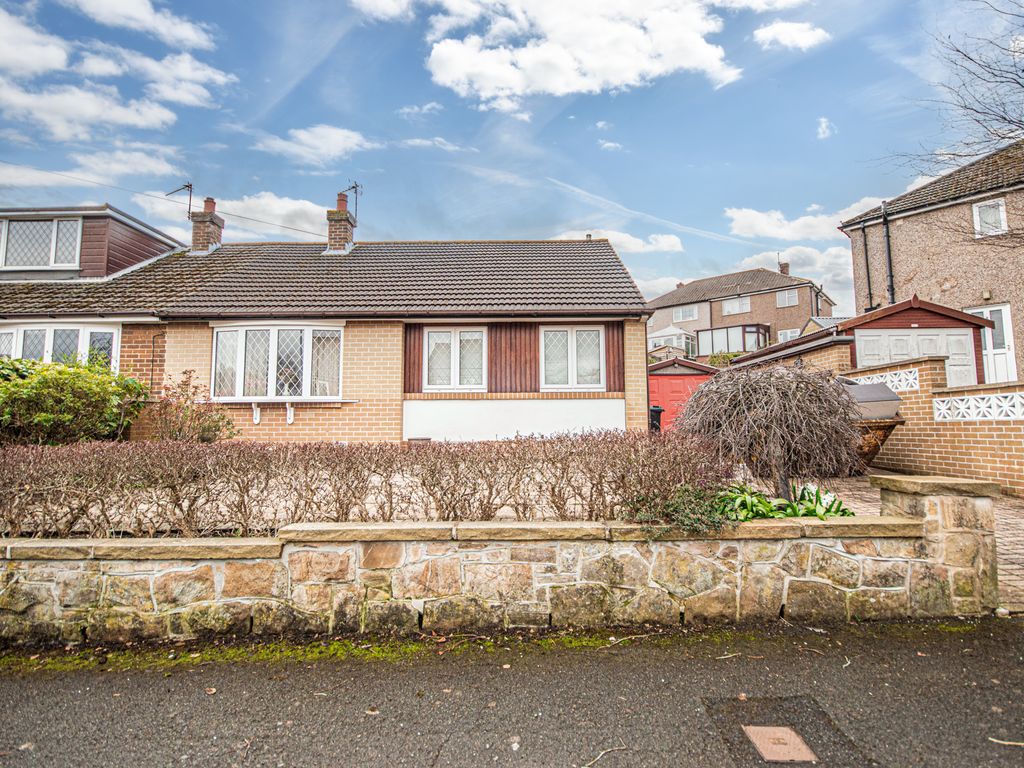 2 bed semidetached bungalow for sale in Pontey Drive, Waterloo