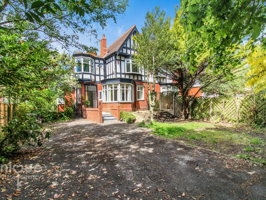 5 bed semidetached house for sale in St. Annes Road East, Lytham St