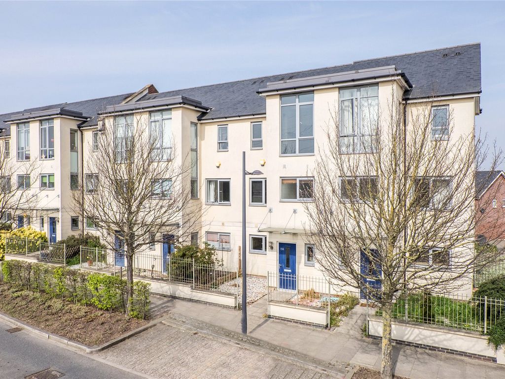 4 bed terraced house for sale in Springhead Parkway, Northfleet, Kent