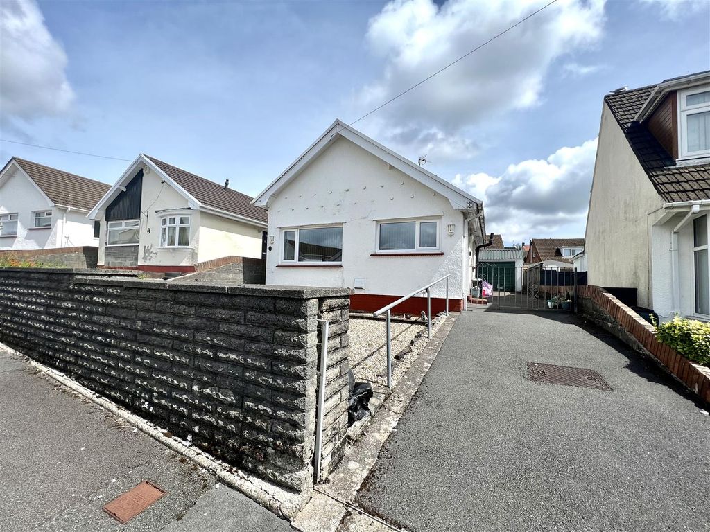 2 bed detached bungalow for sale in Lime Grove, Killay, Swansea SA2 Zoopla