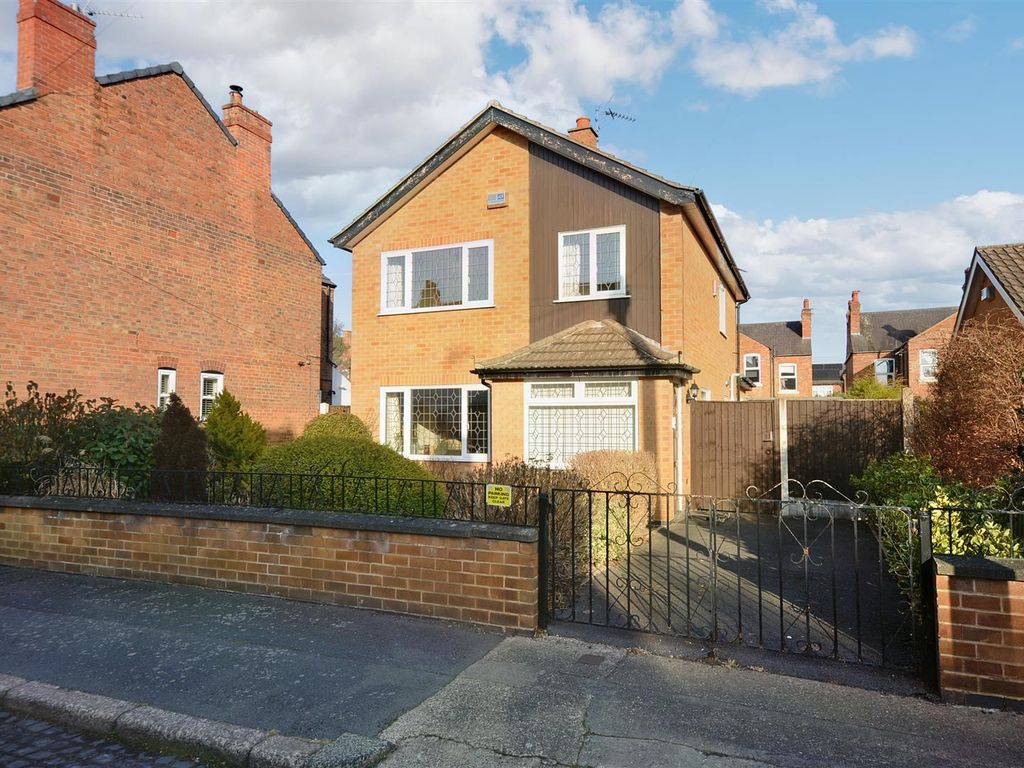 3 bed detached house for sale in William Street, Long Eaton, Nottingham