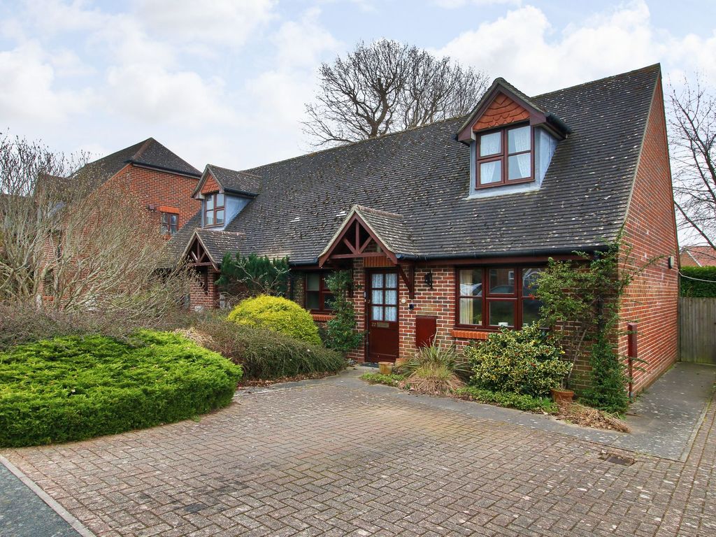 2 bed semidetached house for sale in Field End, Maresfield TN22 Zoopla