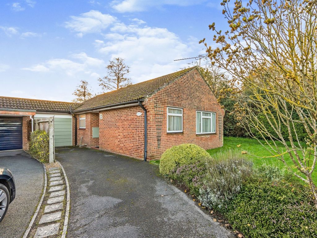 3 bed bungalow for sale in Waterside Road, Romsey SO51 Zoopla