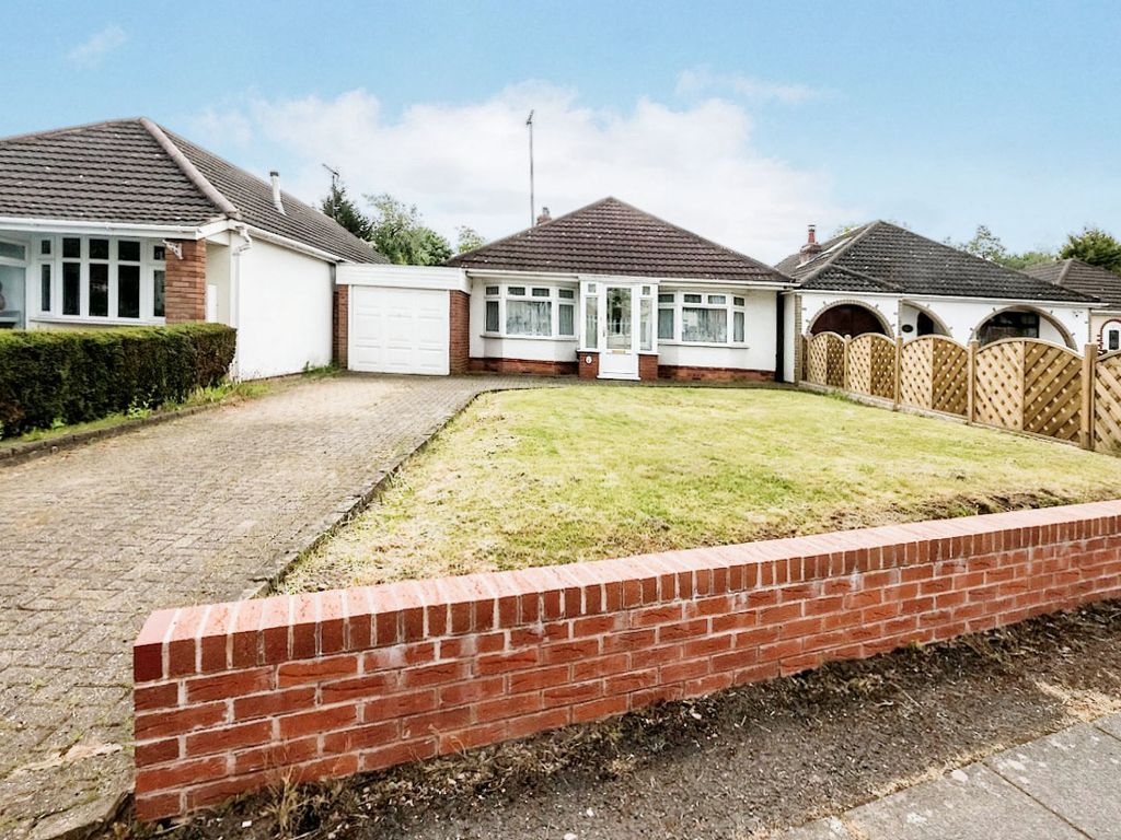 3 bed detached bungalow for sale in Horse Shoes Lane, Sheldon