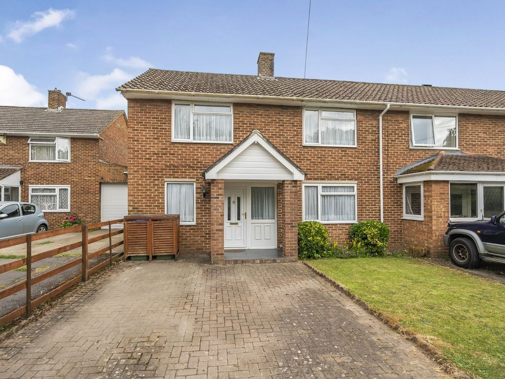3 bed end terrace house for sale in Lower Brownhill Road, Southampton
