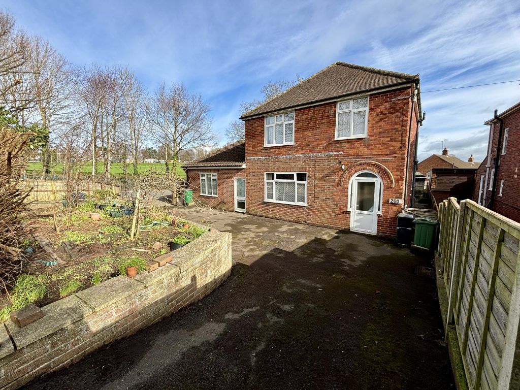 3 bed detached house for sale in St. Michaels Avenue, Yeovil, Somerset