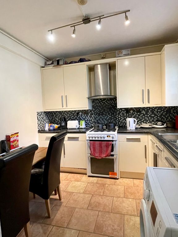 Room to rent in Talwin Street, Bow/BromleyByBow E3 Zoopla