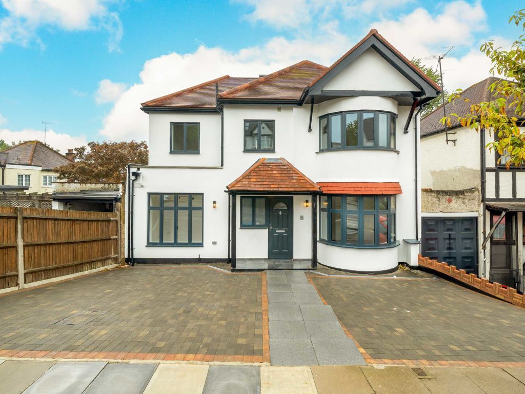 7 bed detached house for sale in St. Marys Crescent, London NW4, £