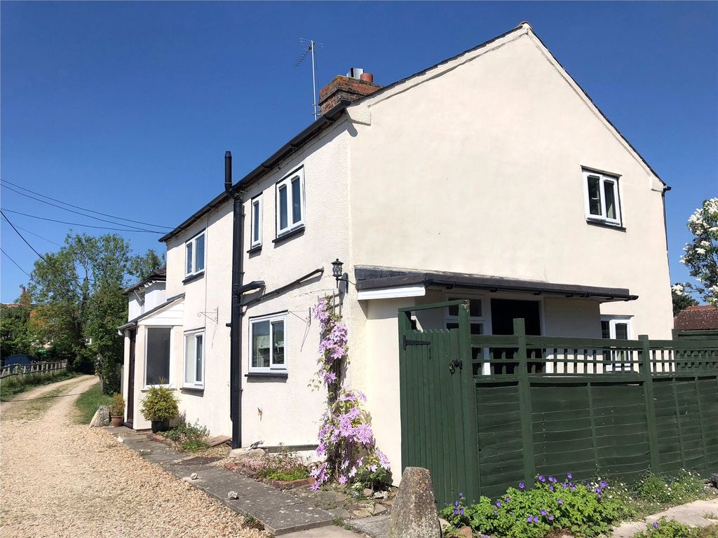 3 bed detached house for sale in Bakers Lane, East Hagbourne, Didcot