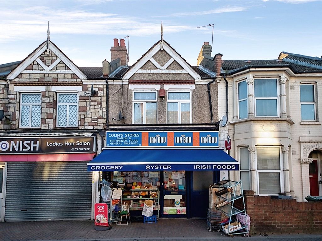 2 bed terraced house for sale in Palmerston Road, London E17 Zoopla