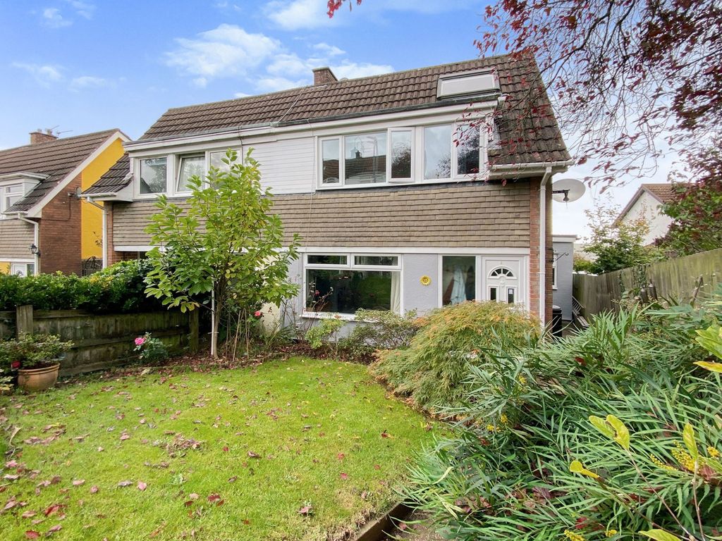 3 bed semidetached house for sale in Willow Green, Caerleon, Newport