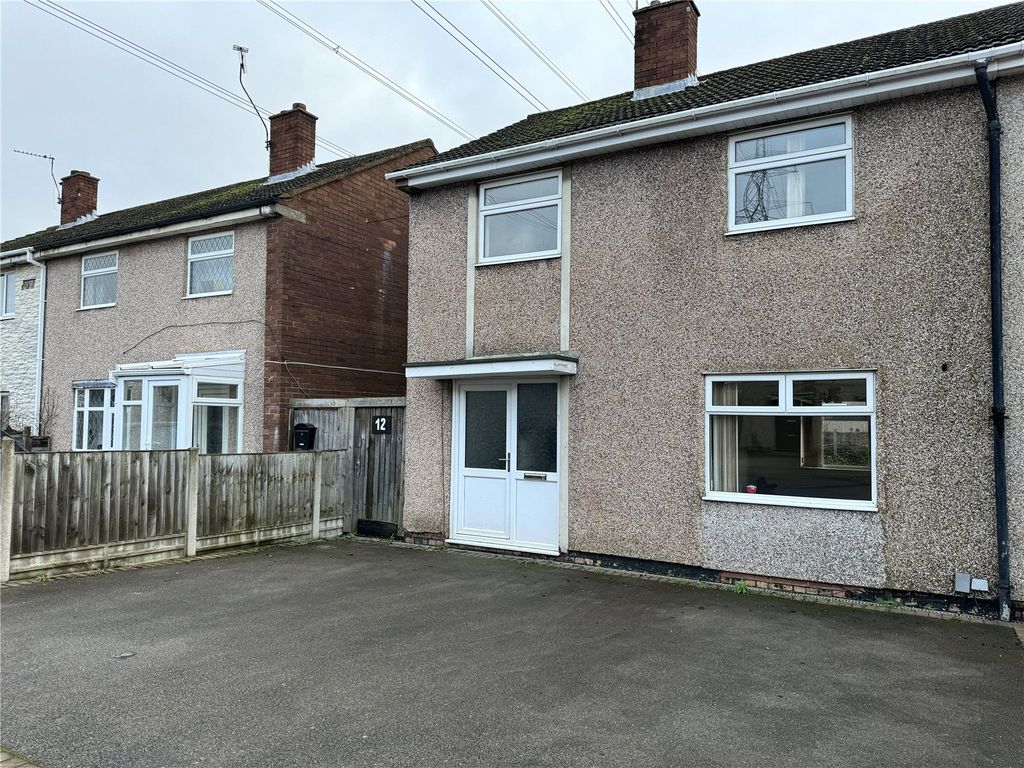 3 bed semidetached house to rent in Dowty Avenue, Bedworth