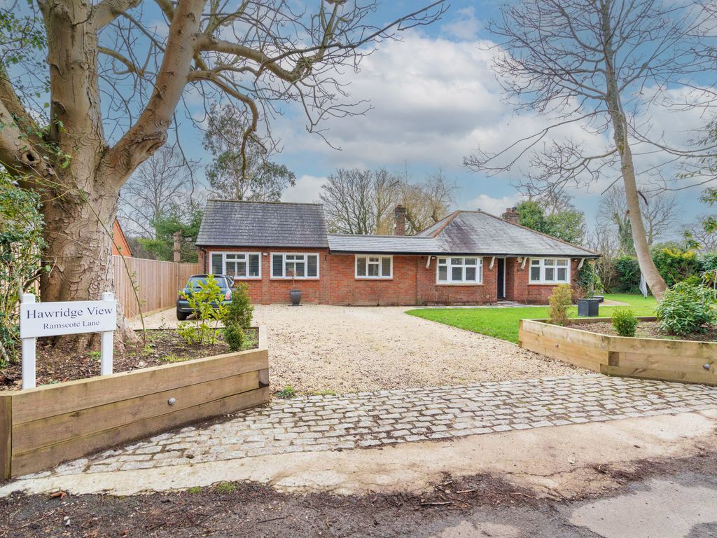 4 bed bungalow for sale in Hawridge View, Ramscote Lane, Chesham
