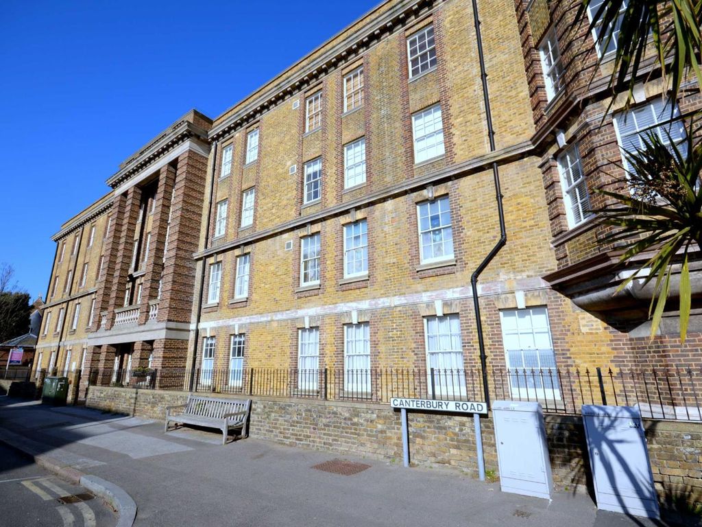 2 bed flat for sale in canterbury road, margate, kent ct9