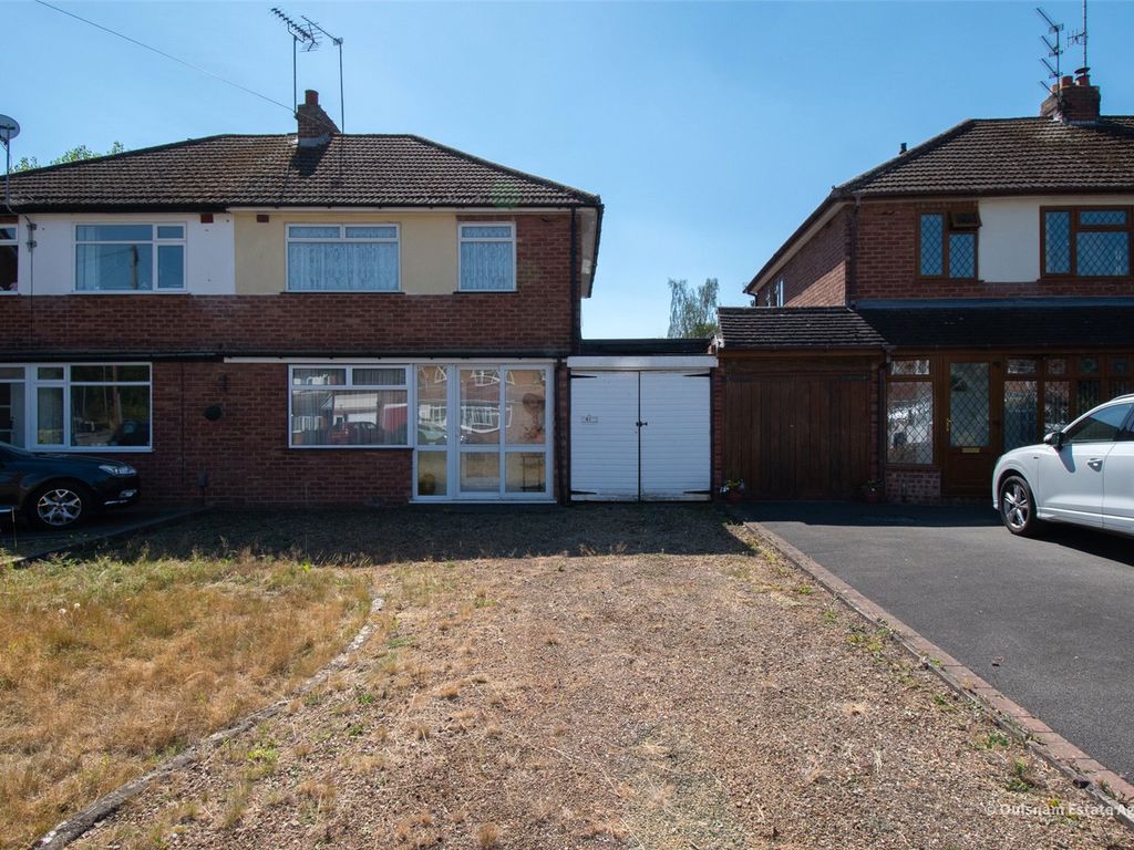 3 bed detached house for sale in Ravensmere Road, Redditch