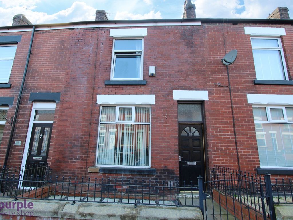 2 bed terraced house for sale in Cemetery Road, Bolton BL2, £80,000