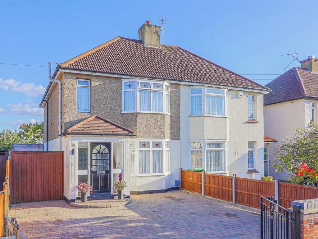 3 bed semidetached house for sale in Stortford Road, Hoddesdon EN11 Zoopla