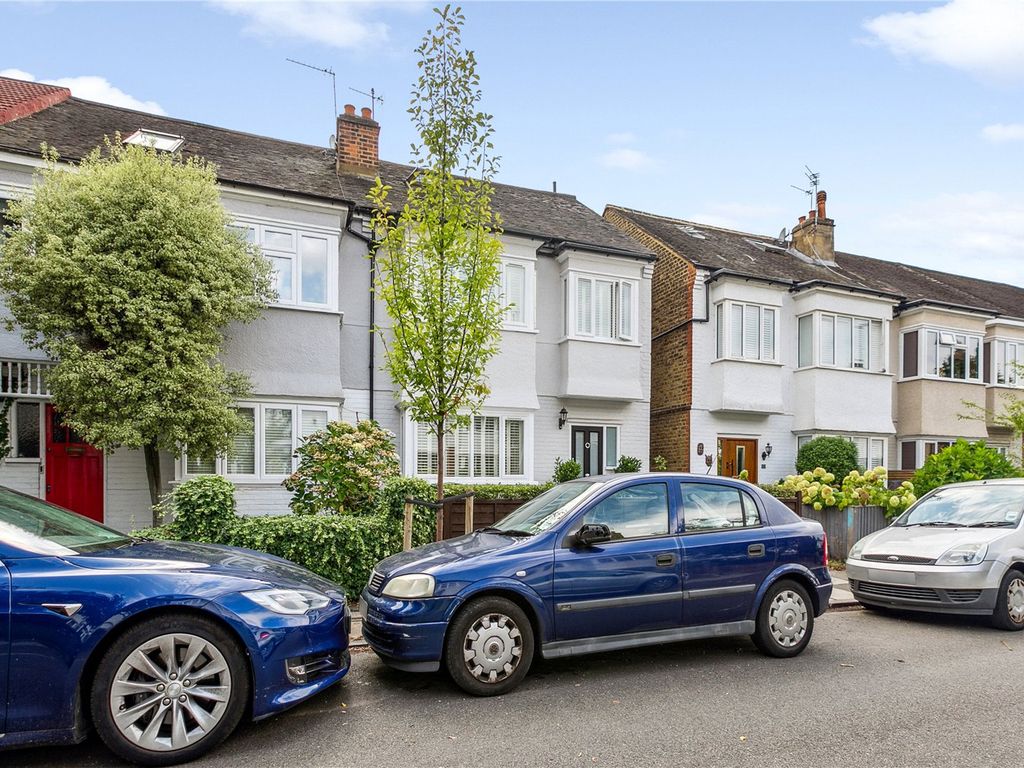 Leconfield Avenue, London SW13  