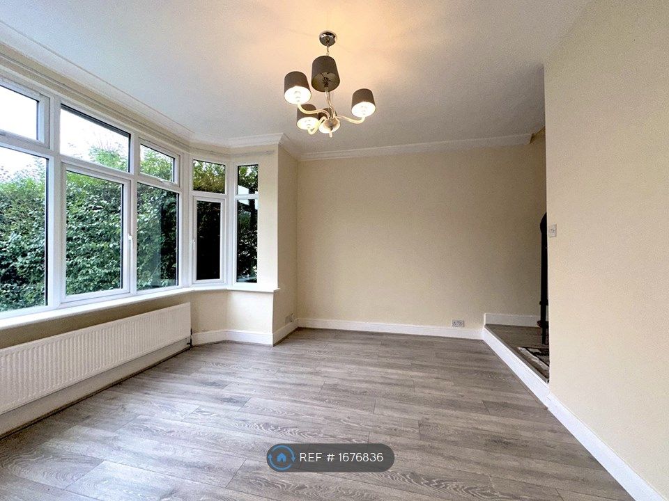 2 bed flat to rent in Finchley Road, London NW11, £2,100 pcm Zoopla