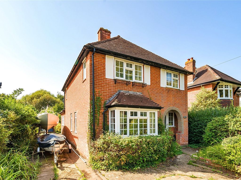 3 bed detached house for sale in Queen Katherine Road, Lymington SO41