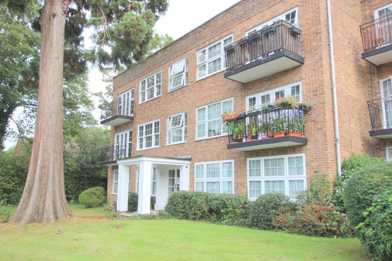 2 bed flat to rent in Highridge Close, Epsom KT18 Zoopla