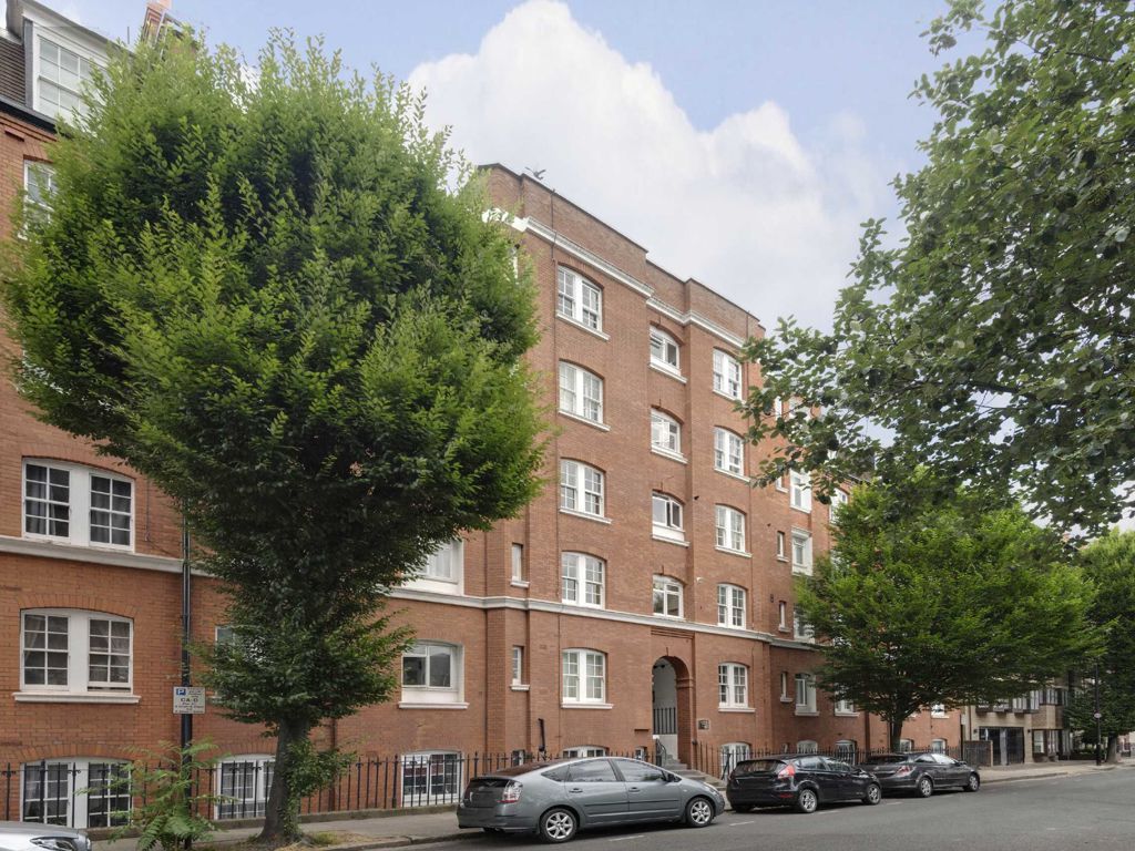 1 bed flat for sale in Street, London WC1H, £450,000 Zoopla
