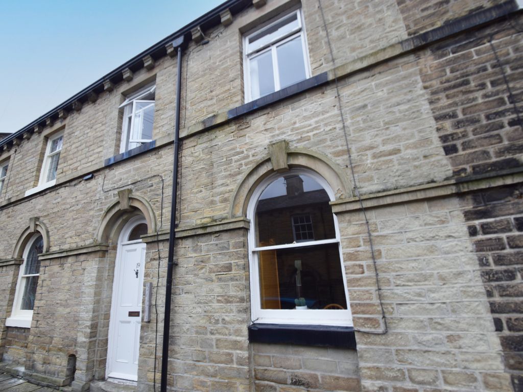 3 bed terraced house for sale in Constance Street, Saltaire, Bradford