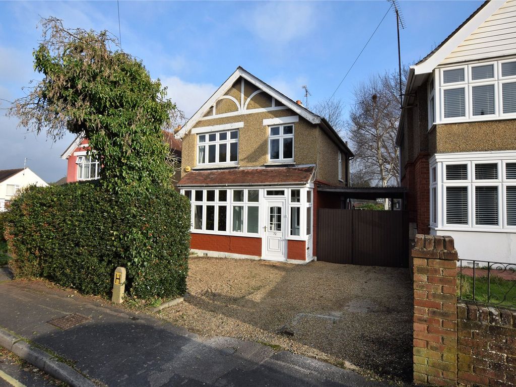 3 bed detached house for sale in Chingford Avenue, Farnborough