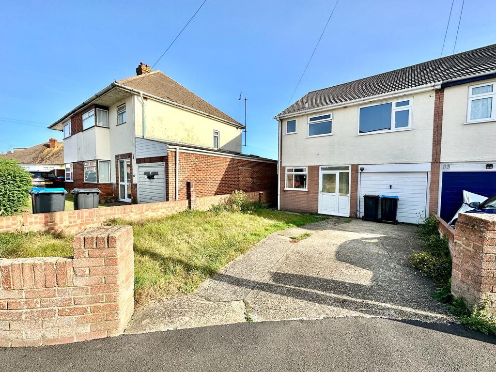3 bed semidetached house to rent in Beverley Way, Ramsgate CT12, £