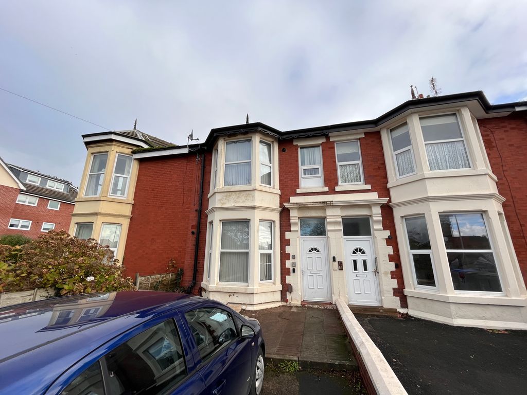 1 bed flat to rent in Lytham Road, Blackpool FY4, £495 pcm Zoopla