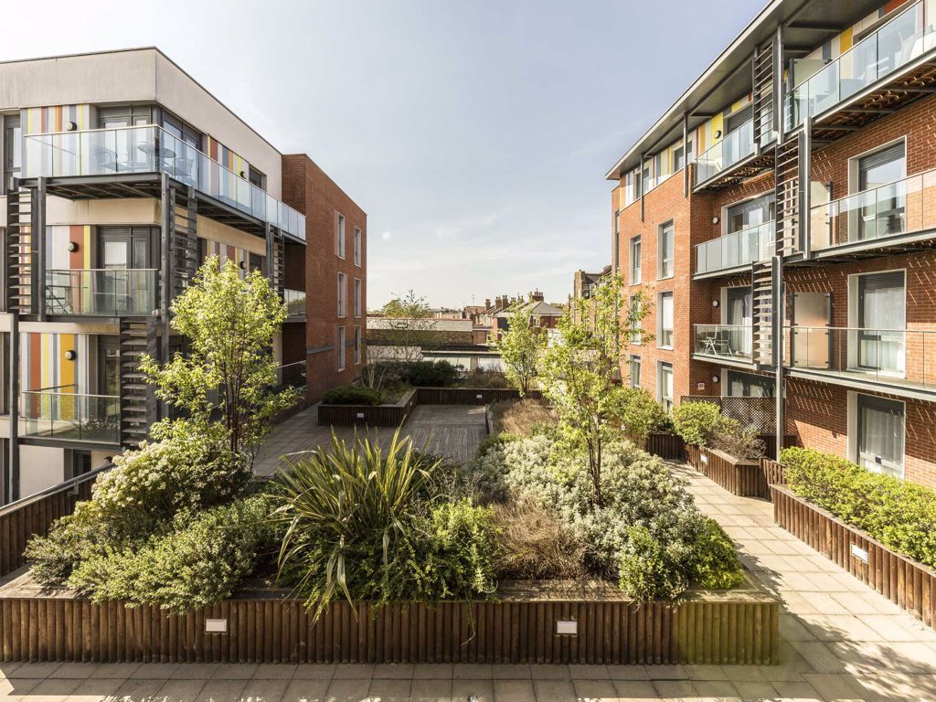 Uxbridge Road London W3  