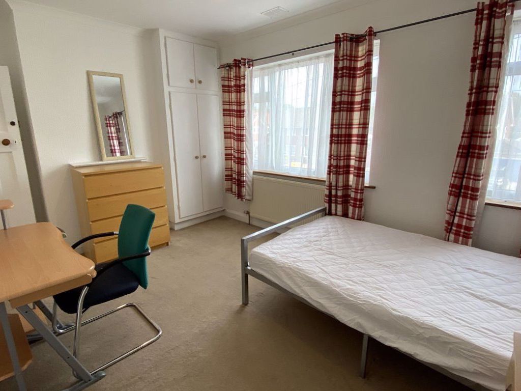 3 bed property to rent in Kingsmead Court, Broad Oak Road, Canterbury