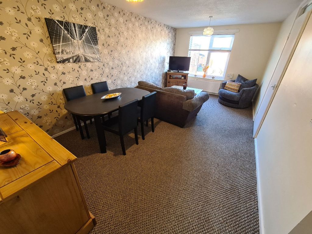 Room to rent in Hesketh Walk, Farnworth, Bolton BL4 Zoopla