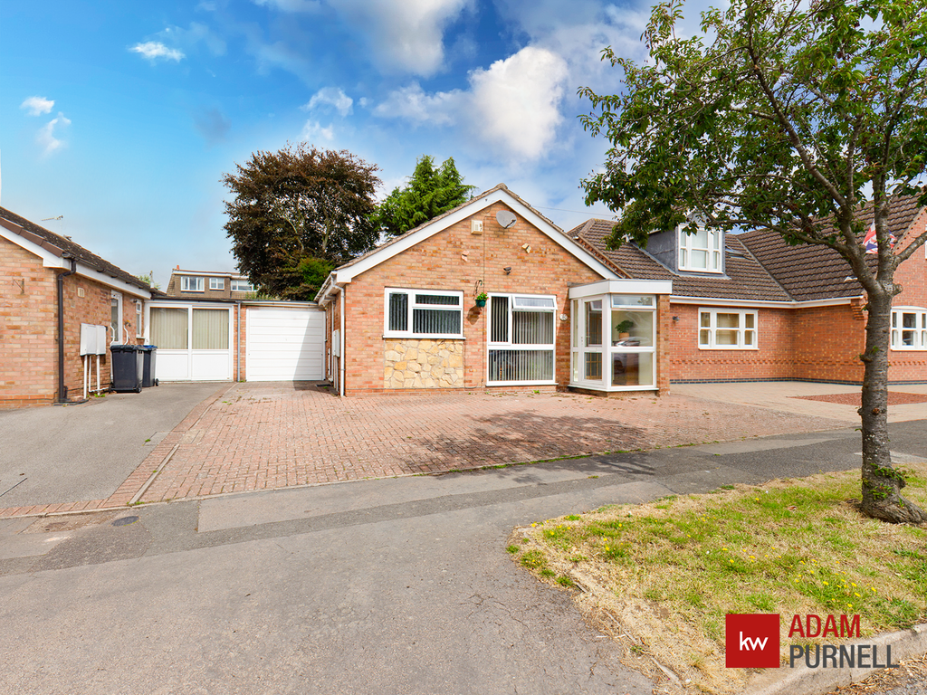 2 bed bungalow for sale in Balliol Road, Burbage, Leicestershire LE10