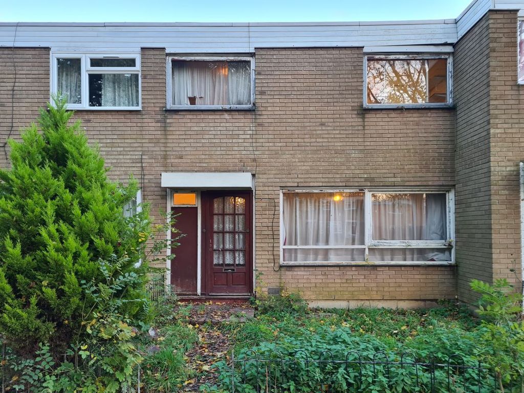 3 bed terraced house for sale in 190 Caswell Close, Farnborough, Hampshire GU14, £150,000 Zoopla