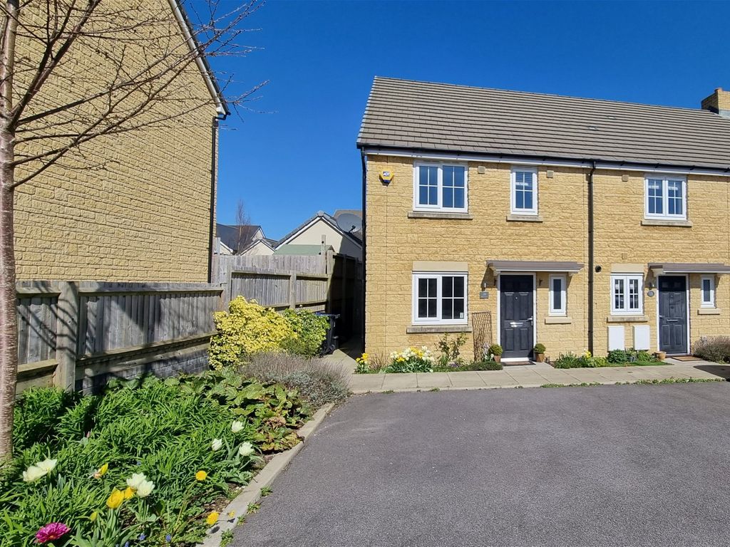 3 bed semidetached house for sale in Sandown Crescent, Corsham SN13