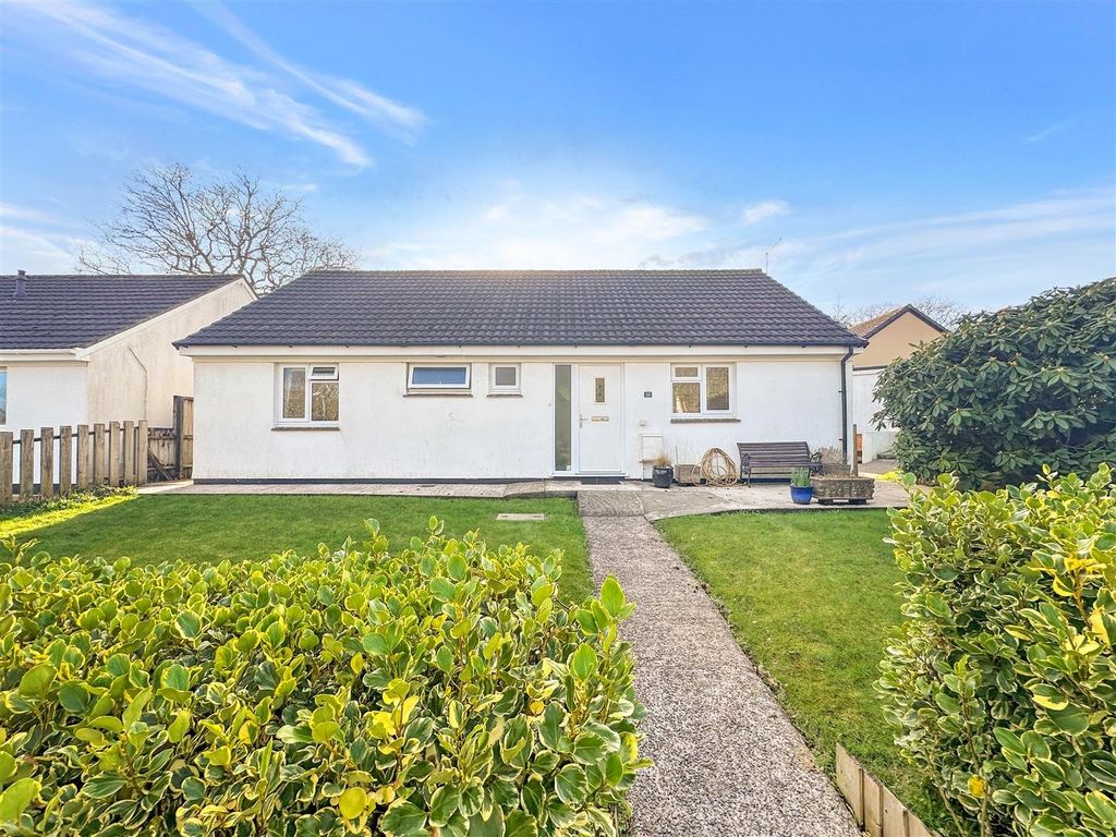 3 bed bungalow for sale in Polyear Close, Polgooth, St. Austell PL26, £