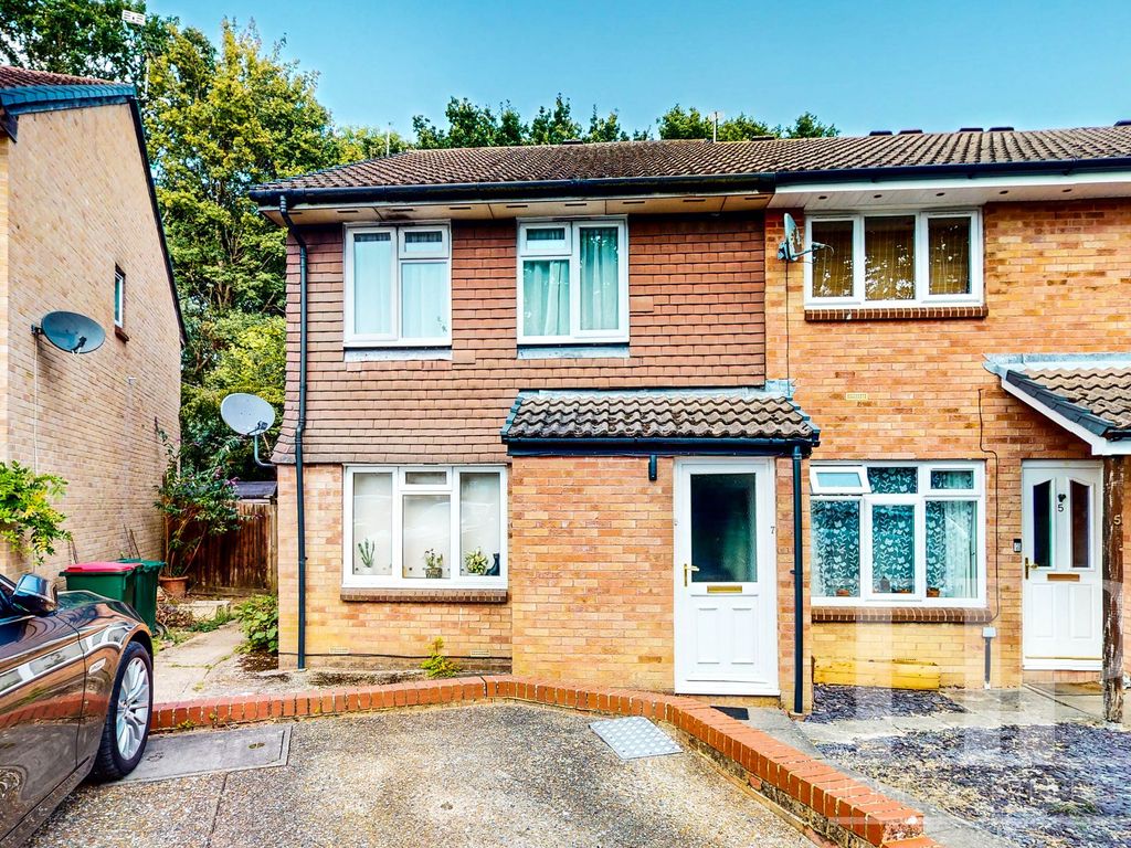 1 bed to rent in Hoylake Close, Ifield RH11, £1,000 pcm Zoopla