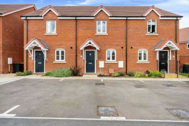 2 bed terraced house for sale in Banks Close, New Cardington MK42, £