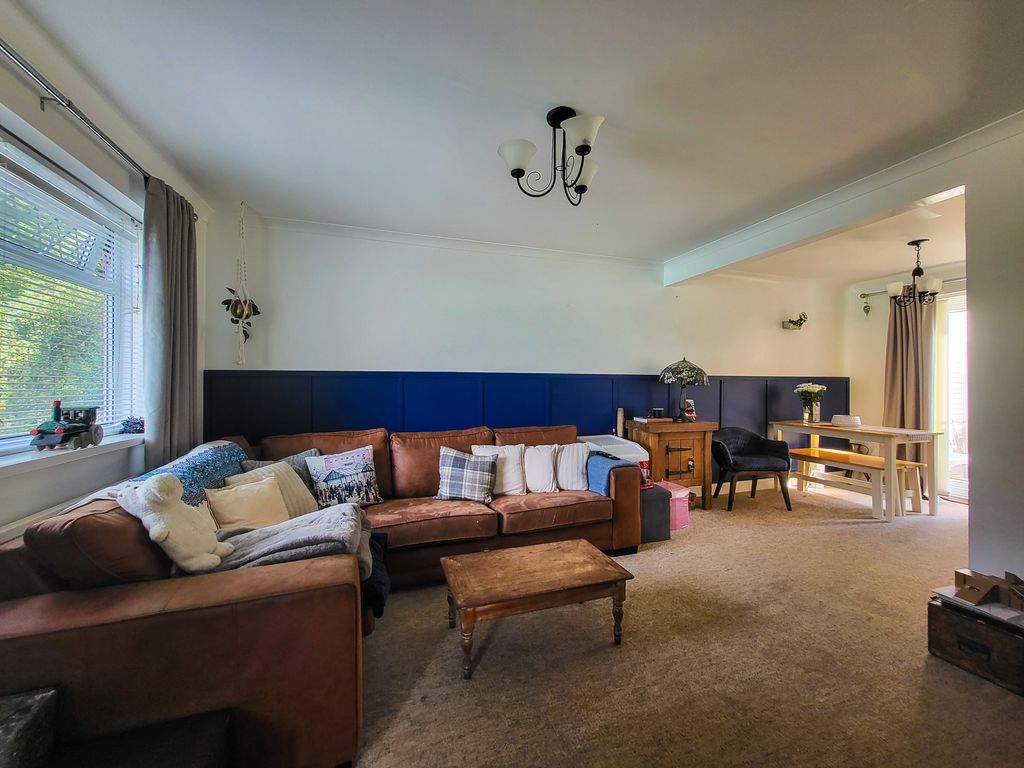 4 bed semidetached house for sale in Oakridge, Thornhill, Cardiff CF14