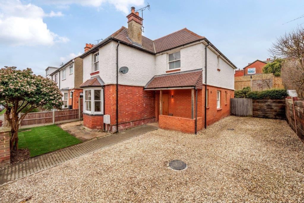 4 bed detached house for sale in Carey Road, Wokingham RG40 Zoopla