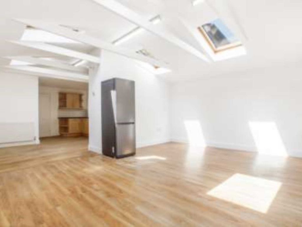 4 bed detached house to rent in Wimbledon, London SW19, £11,000 pcm